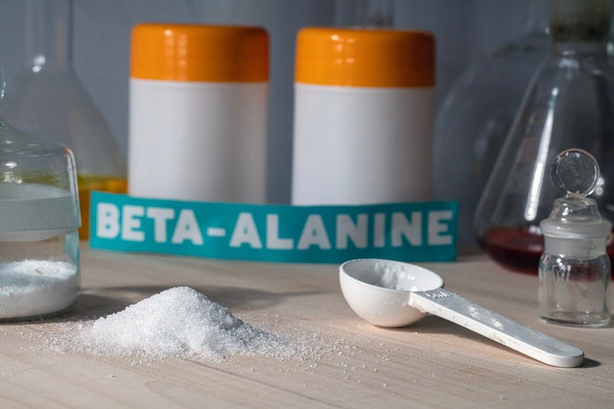 Beta-alanina — działanie, dawkowanie, skutki uboczne