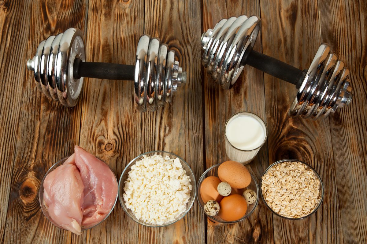 Odżywka białkowa przed treningiem - brać czy nie?