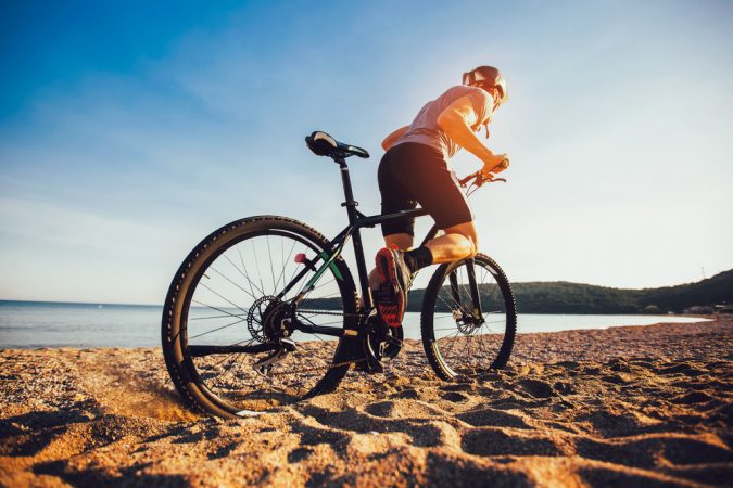 Jak schudnąć jeżdżąc na rowerze?