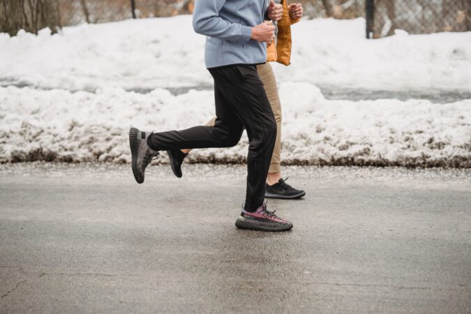 Bieganie zimą - czy trening na mrozie jest zdrowy?