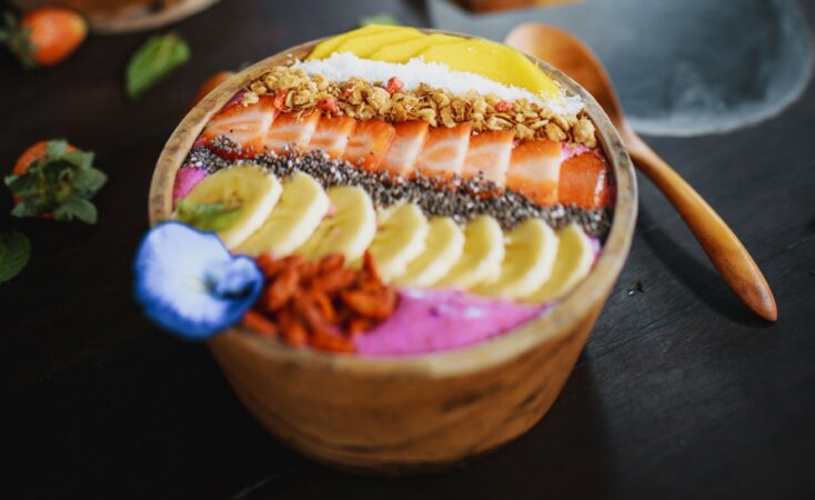 tropikalne smoothie bowl