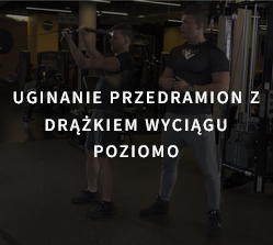 uginanie ramion z drążkiem wyciągu poziomo